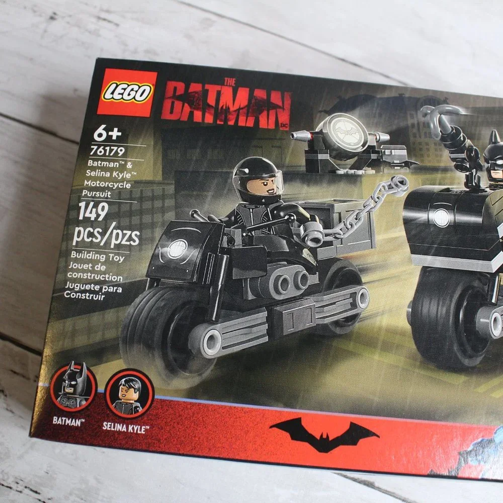 Lego Set Batman & Selina Kyle Motorcycle Pursuit
